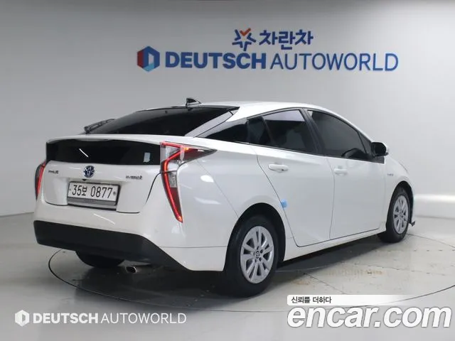 Toyota Prius 2016 thumb 2