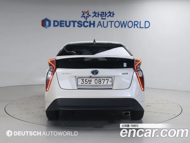 Toyota Prius 2016 thumb 4