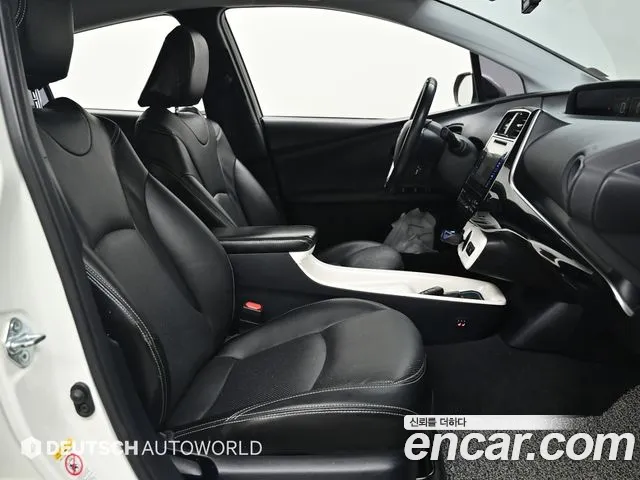 Toyota Prius 2016 thumb 10