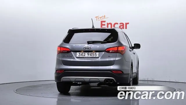 Hyundai Santa Fe 2013 thumb 3