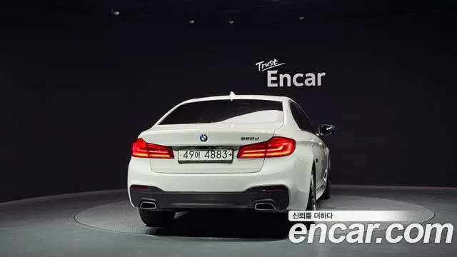 BMW 5 серии 2019 thumb 4