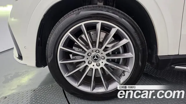 Mercedes-Benz GLE 2024 thumb 5