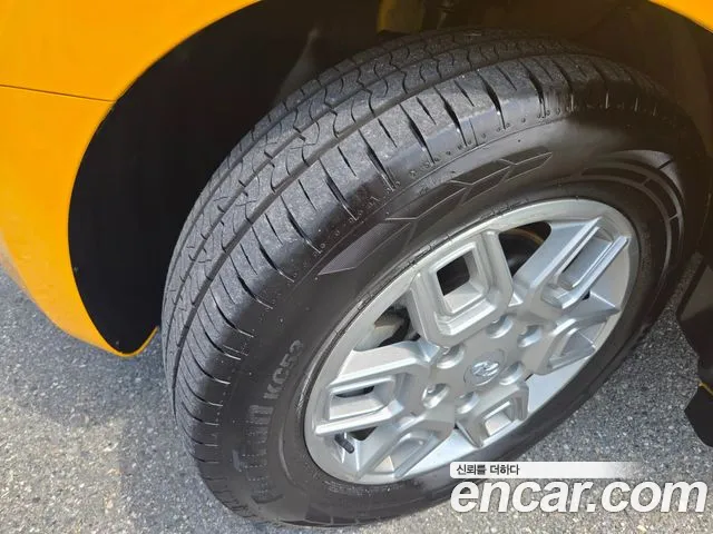 Hyundai Staria 2022 thumb 5