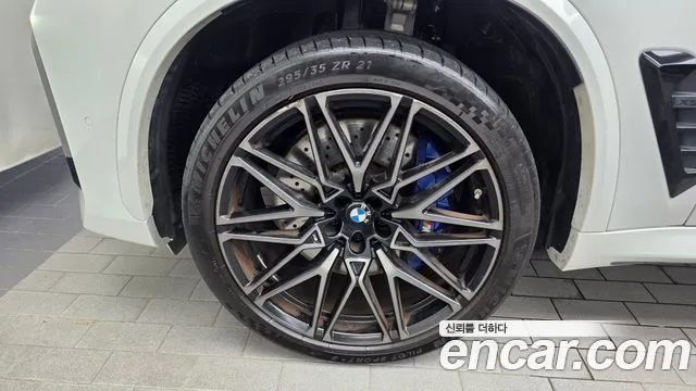 BMW X5M 2024 thumb 5