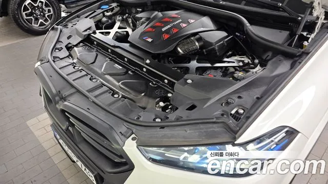 BMW X5M 2024 thumb 6