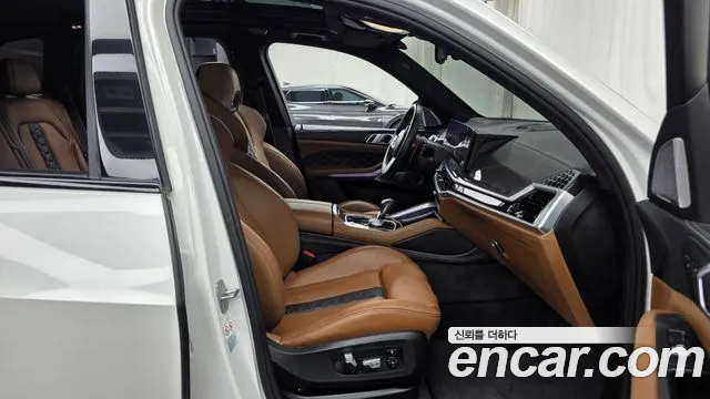 BMW X5M 2024 thumb 11