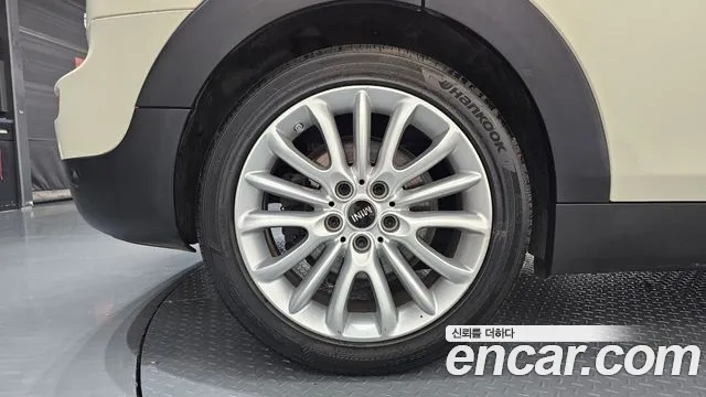 Mini Clubman 2019 thumb 5