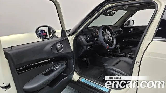 Mini Clubman 2019 thumb 10