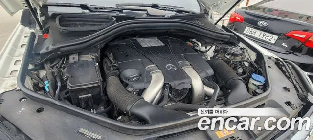 Mercedes-Benz GLS 2019 thumb 6