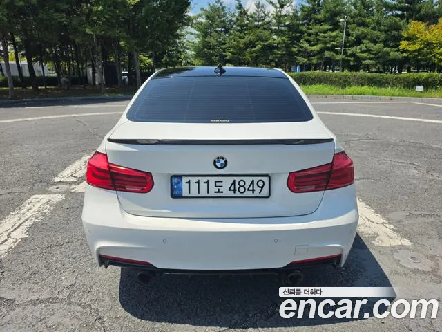 BMW 3 серии 2017 thumb 4