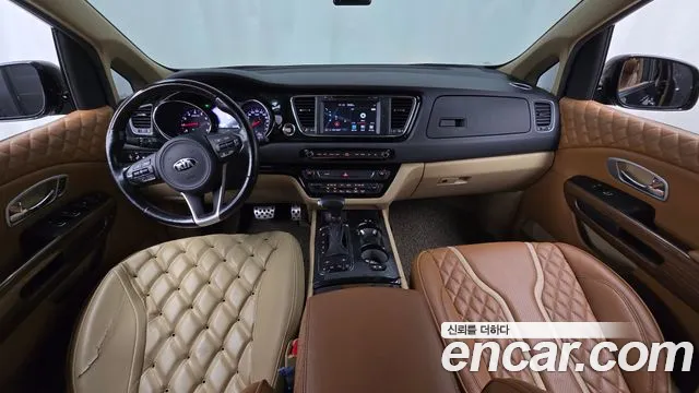 Kia Carnival 2017 thumb 7
