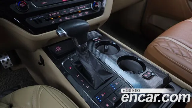 Kia Carnival 2017 thumb 9