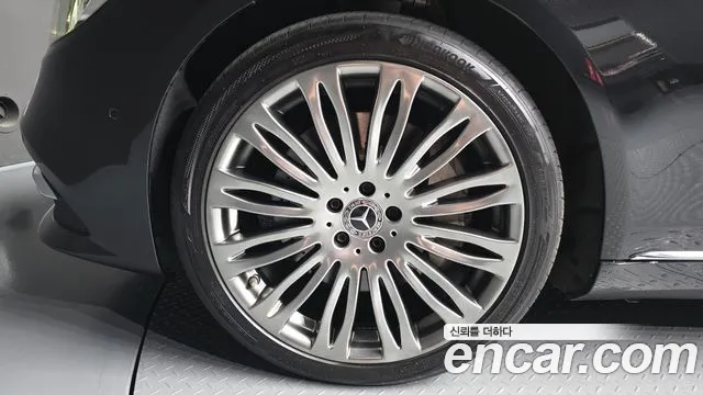 Mercedes-Benz S-Класс 2017 thumb 5