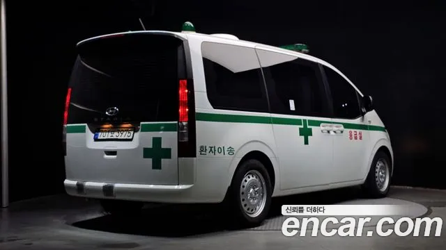 Hyundai Staria 2022 thumb 2