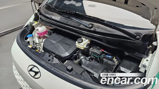 Hyundai Staria 2022 thumb 6