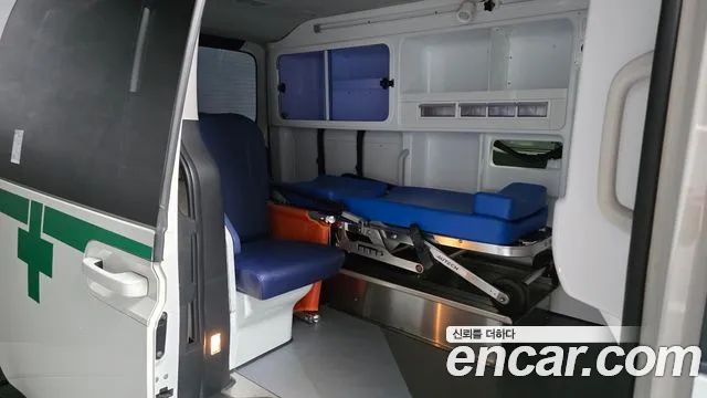 Hyundai Staria 2022 thumb 11