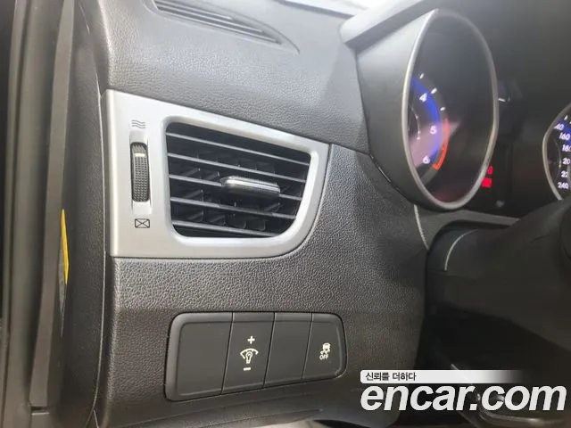 Hyundai Avante 2015 thumb 9