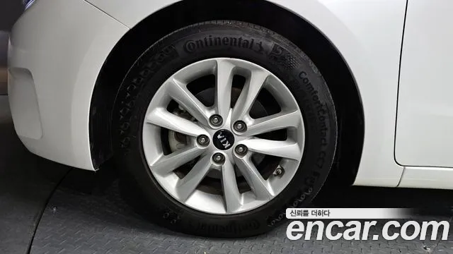 Kia K3 2017 thumb 5