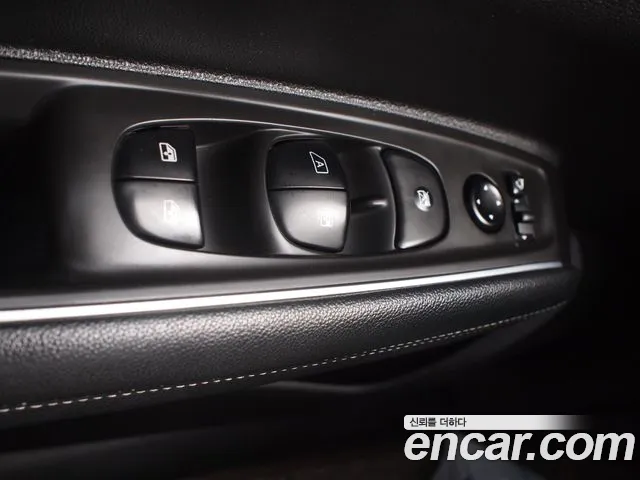 Renault Koleos 2018 thumb 10