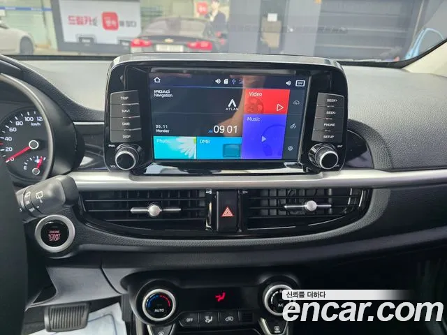 Kia Morning 2018 thumb 10
