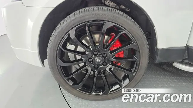 Land Rover Range Rover Sport 2012 thumb 5