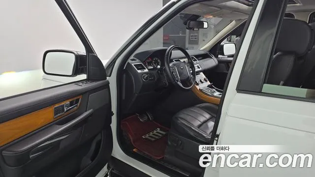 Land Rover Range Rover Sport 2012 thumb 10
