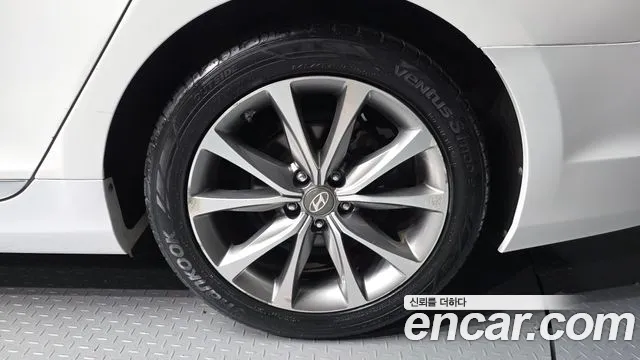 Hyundai Grandeur 2015 thumb 5