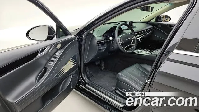 Genesis G80 2023 thumb 10