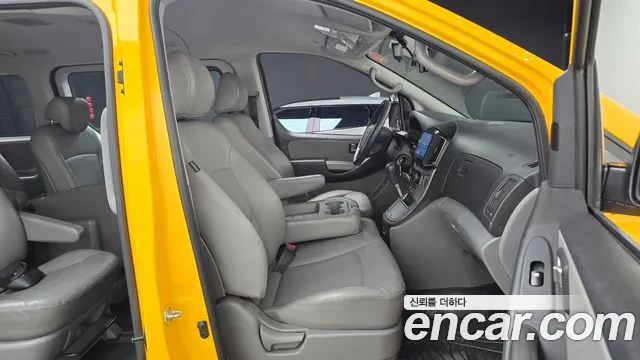 Hyundai Starex 2018 thumb 11