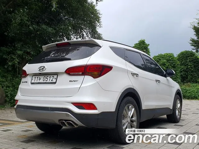 Hyundai Santa Fe 2016 thumb 3