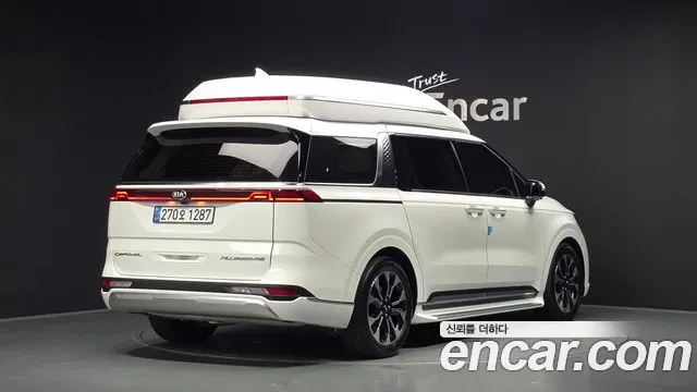 Kia Carnival 2021 thumb 2