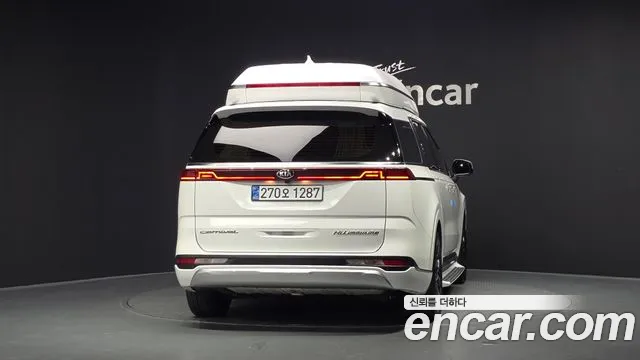 Kia Carnival 2021 thumb 4