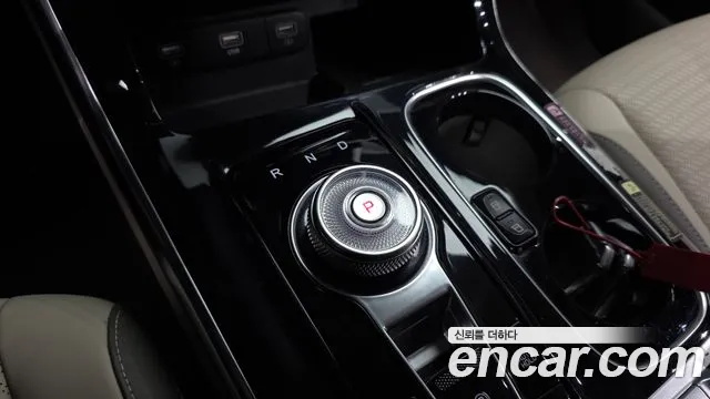 Kia Carnival 2021 thumb 9