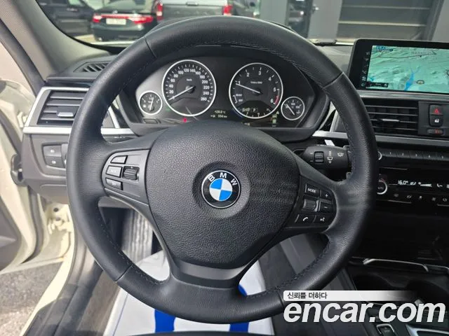 BMW 3 серии 2017 thumb 9