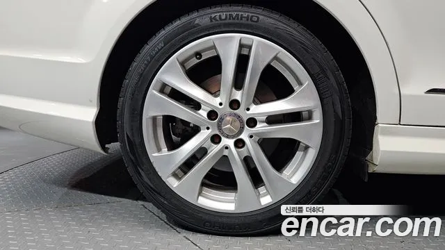 Mercedes-Benz C-Класс 2012 thumb 5