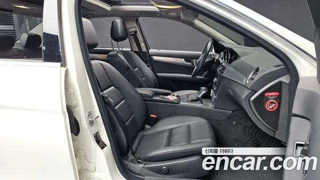 Mercedes-Benz C-Класс 2012 thumb 11