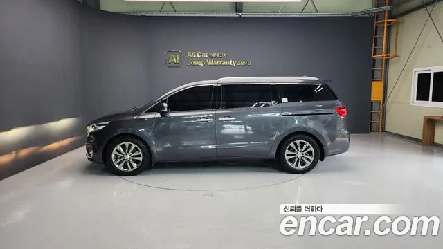 Kia Carnival 2017 thumb 3