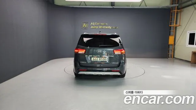 Kia Carnival 2017 thumb 5