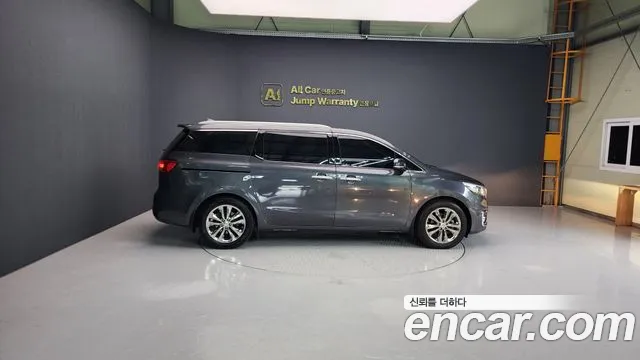 Kia Carnival 2017 thumb 7