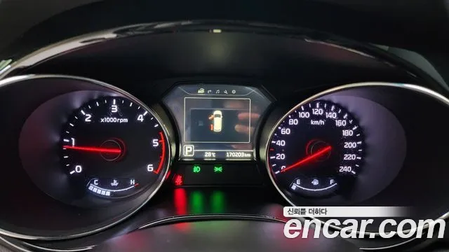 Kia Carnival 2017 thumb 9