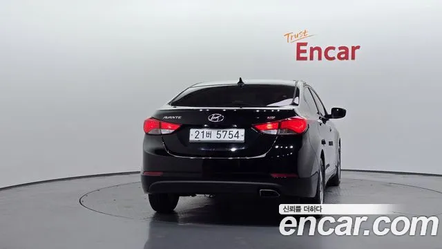 Hyundai Avante 2015 thumb 4