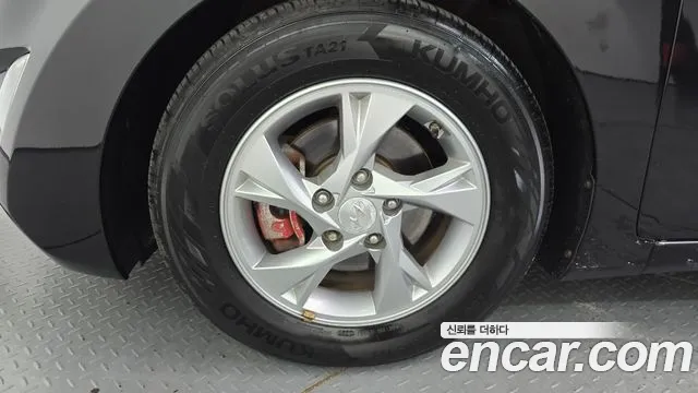 Hyundai Avante 2015 thumb 5