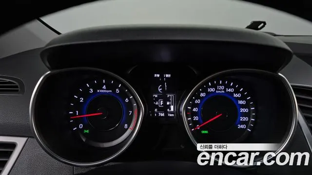 Hyundai Avante 2015 thumb 8