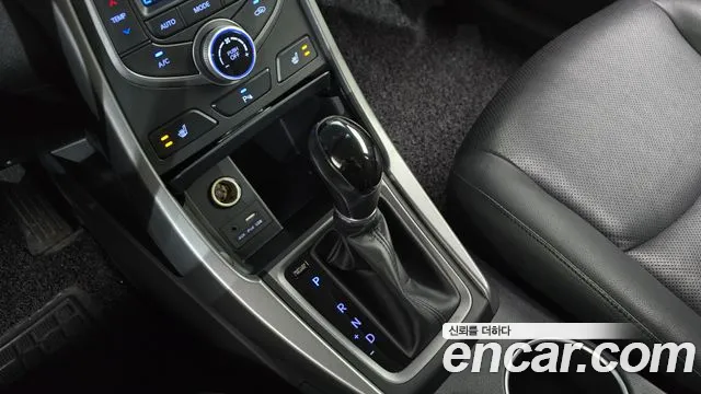 Hyundai Avante 2015 thumb 9