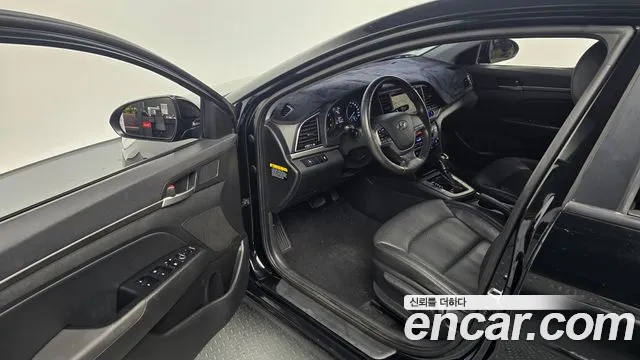 Hyundai Avante 2015 thumb 9