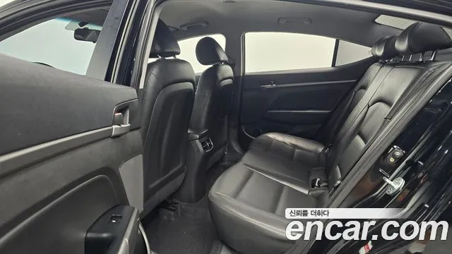 Hyundai Avante 2015 thumb 10
