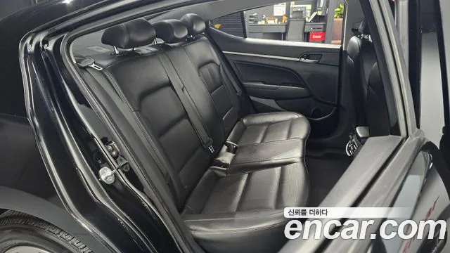 Hyundai Avante 2015 thumb 11