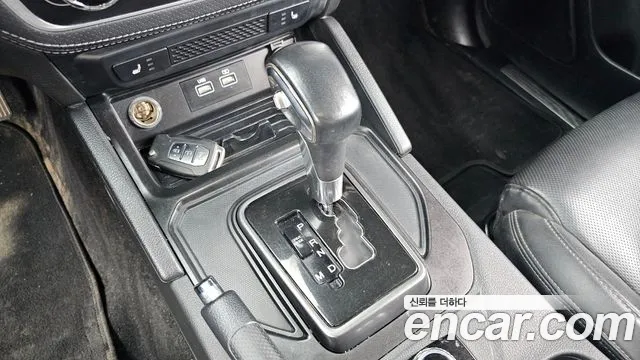KG_Mobility_Ssangyong Rexton 2022 thumb 9