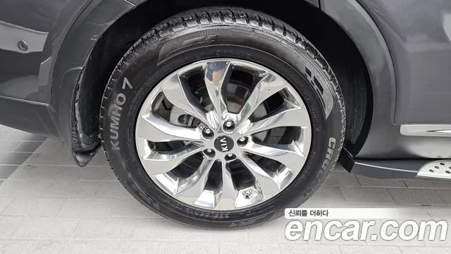 Kia Sorento 2018 thumb 5
