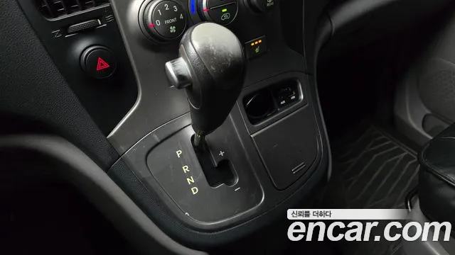 Hyundai Starex 2012 thumb 9
